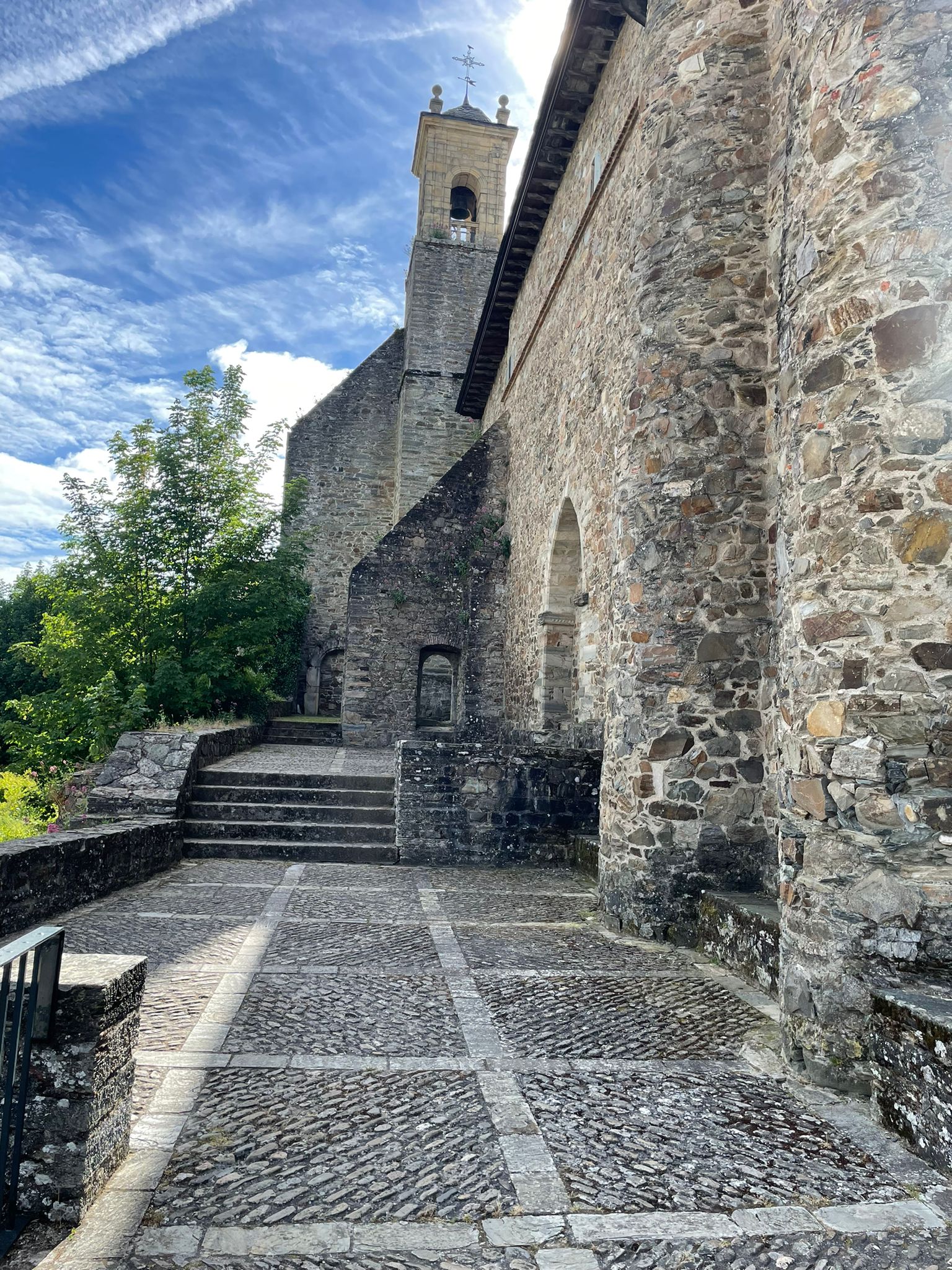 Day 7: Ponferrada - Villafranca del Bierzo (24.2 km ~ 6 hours)