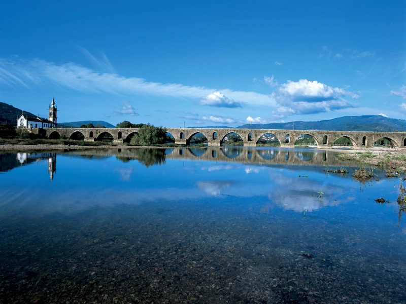 Rutas Meigas : especialistas en Camino de Santiago y excursiones a medida en Galicia